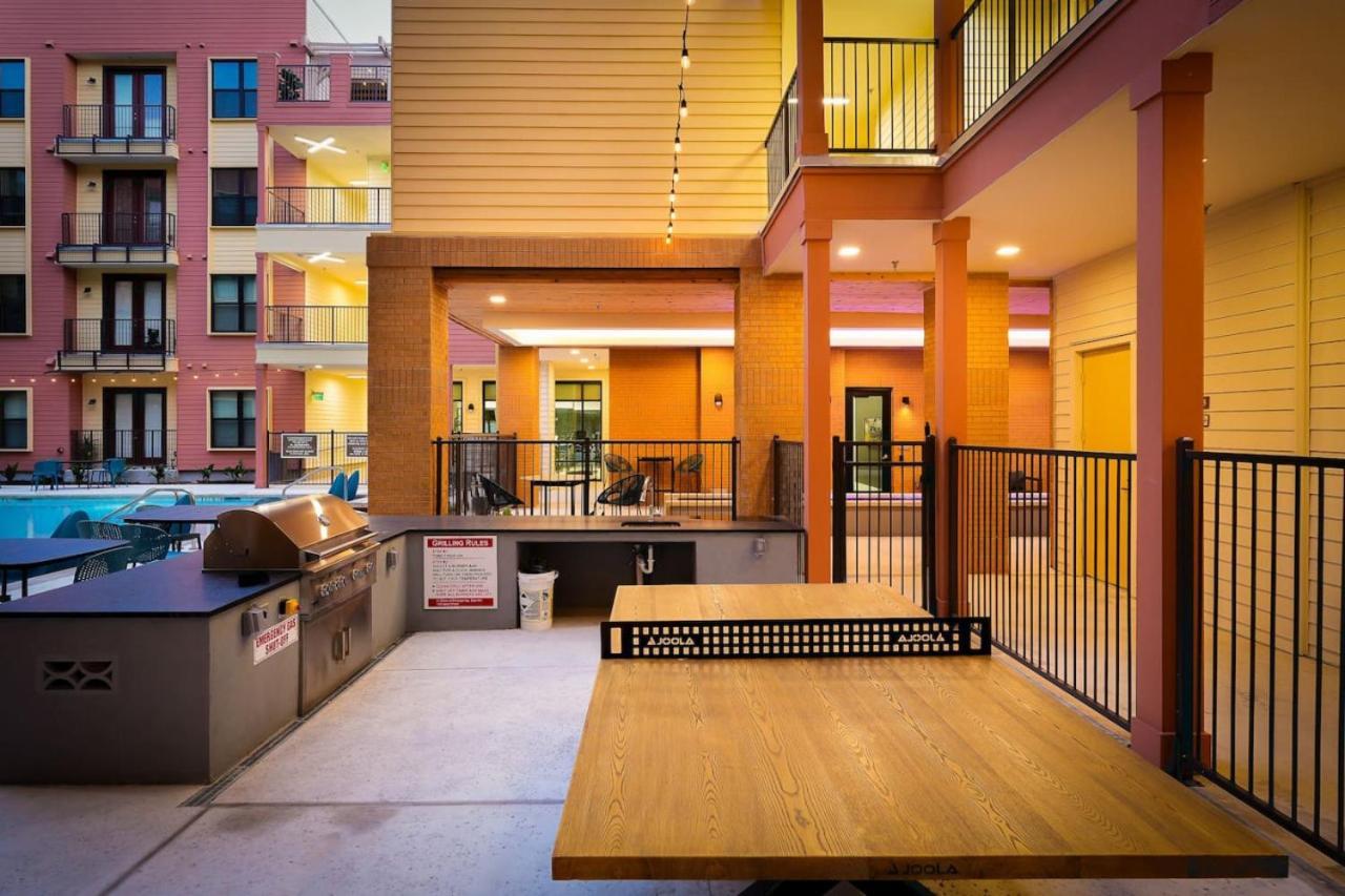 1br Escape-w Parking, Near Riverwalk & Conv Ctr Apartment